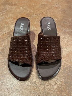 BASS Dark Brown Woven Open-Toe Slide Sandals
